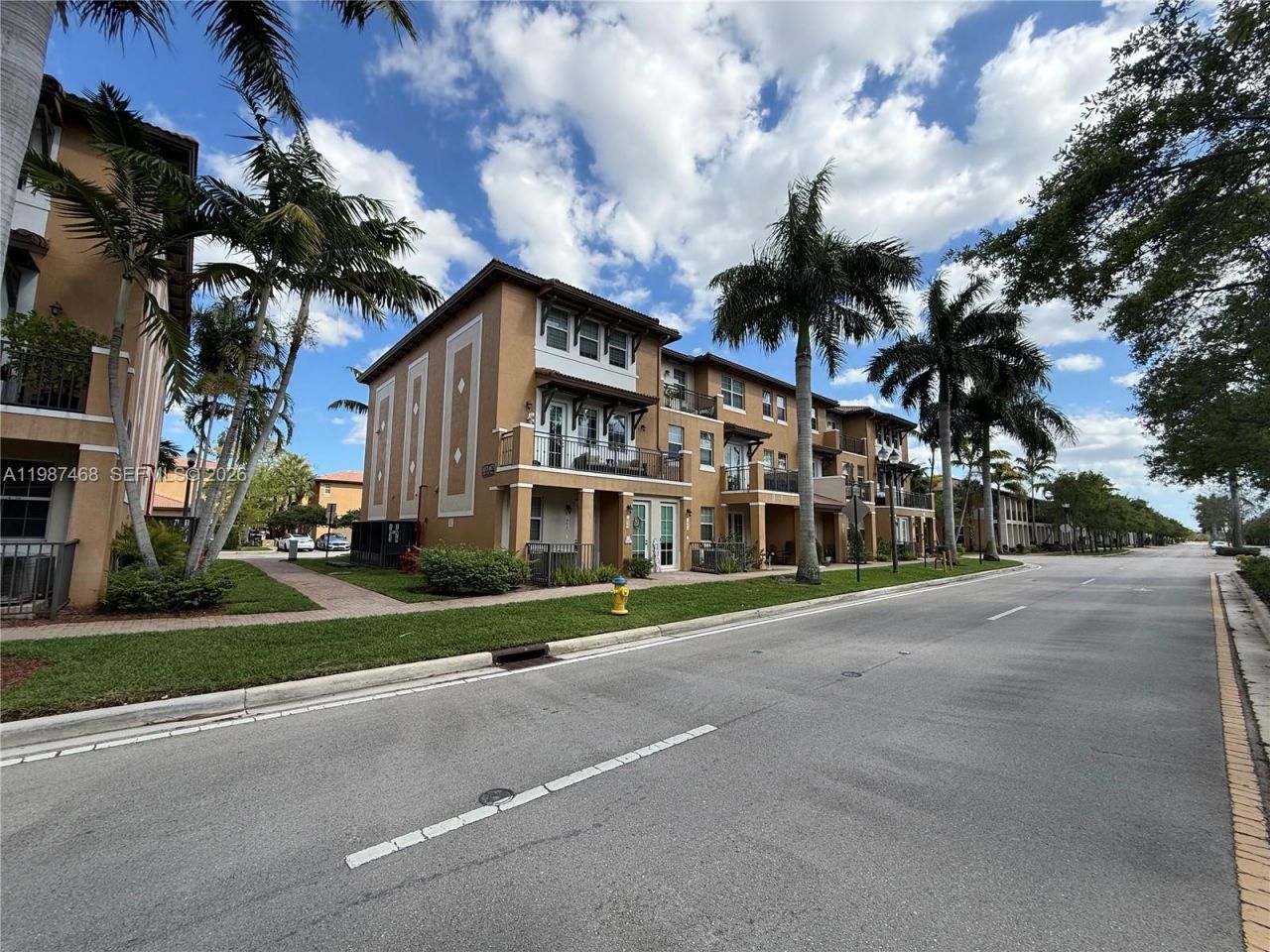 1045 SW 147th Ave , Unit 5609, Pembroke Pines, FL 33027 Photo