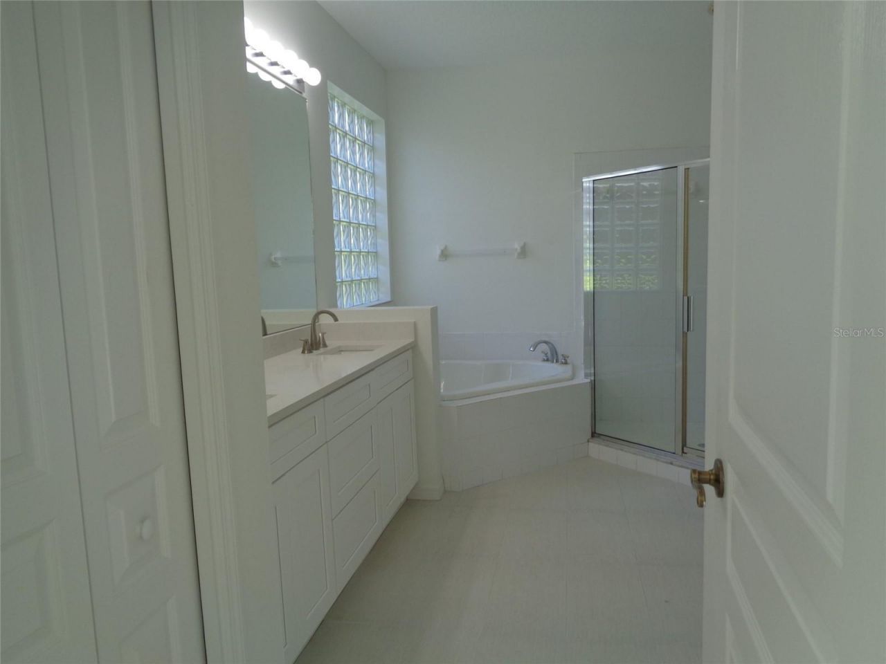 6102 Savoy Circle , Lutz, FL 33558 Photo