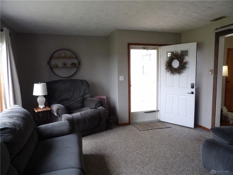 5865 N Washington Road, Piqua, OH 45356 Photo 3