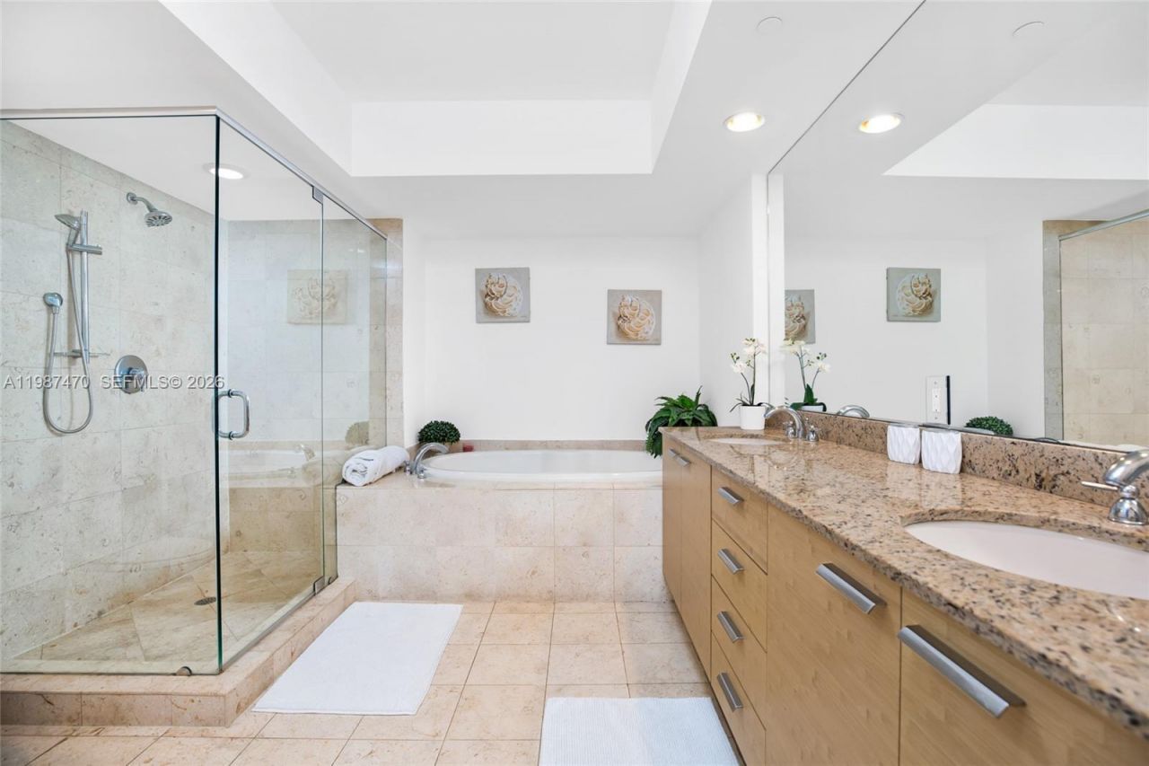 1830 S Ocean Dr , Unit 2808, Hallandale Beach, FL 33009 Photo