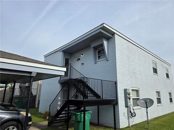 8603 INTERNATIONAL Court , River Ridge, LA 70123