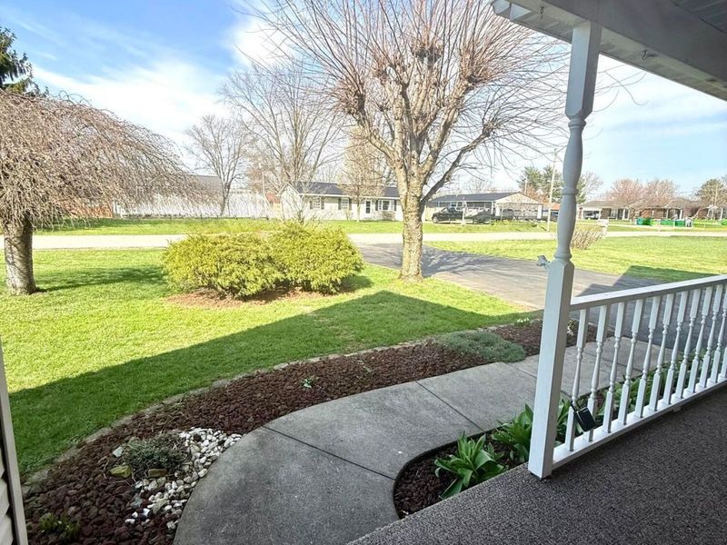 593 Franklin Circle, Chillicothe, OH 45601 Photo 4