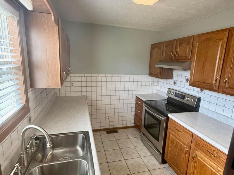 593 Franklin Circle, Chillicothe, OH 45601 Photo 7