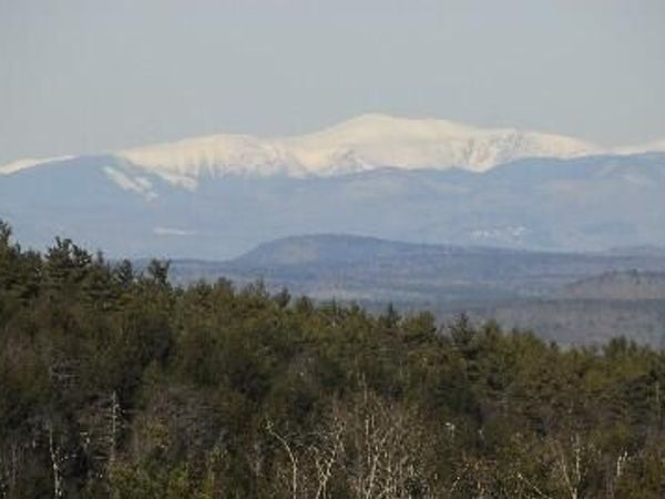 067 Middle Road , Naples, ME 04055