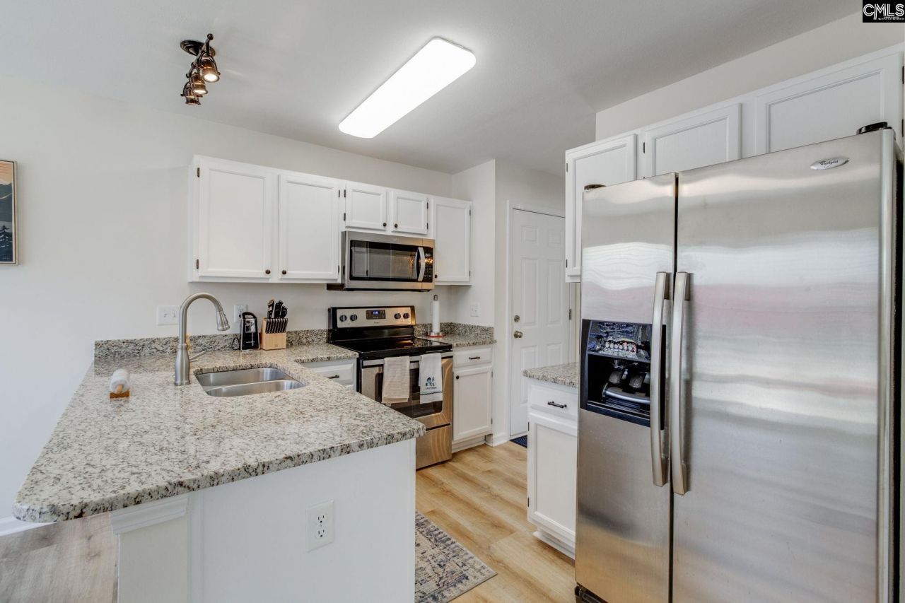 112 Hunters Ridge Drive  Photo 13