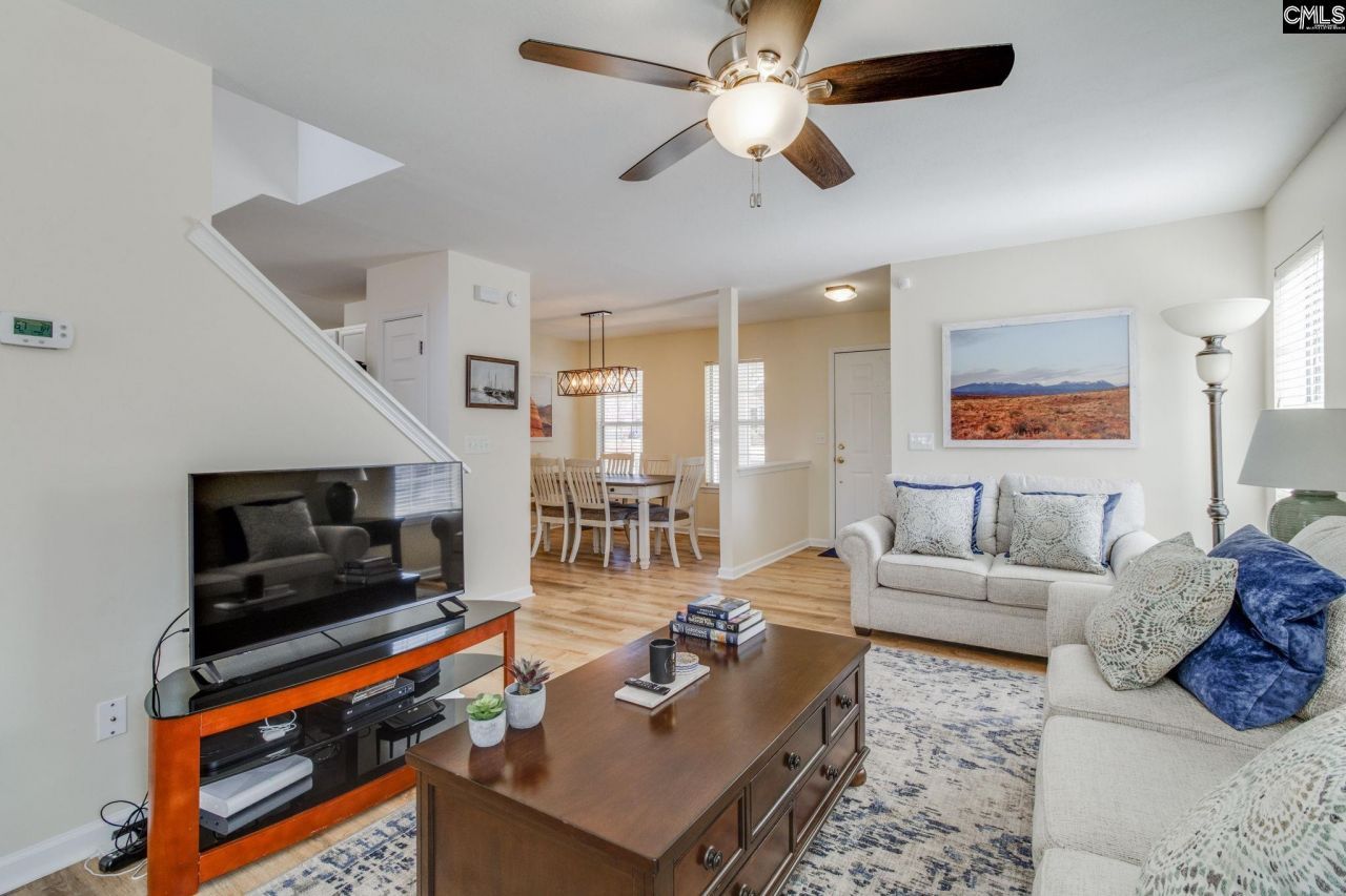 112 Hunters Ridge Drive  Photo 9