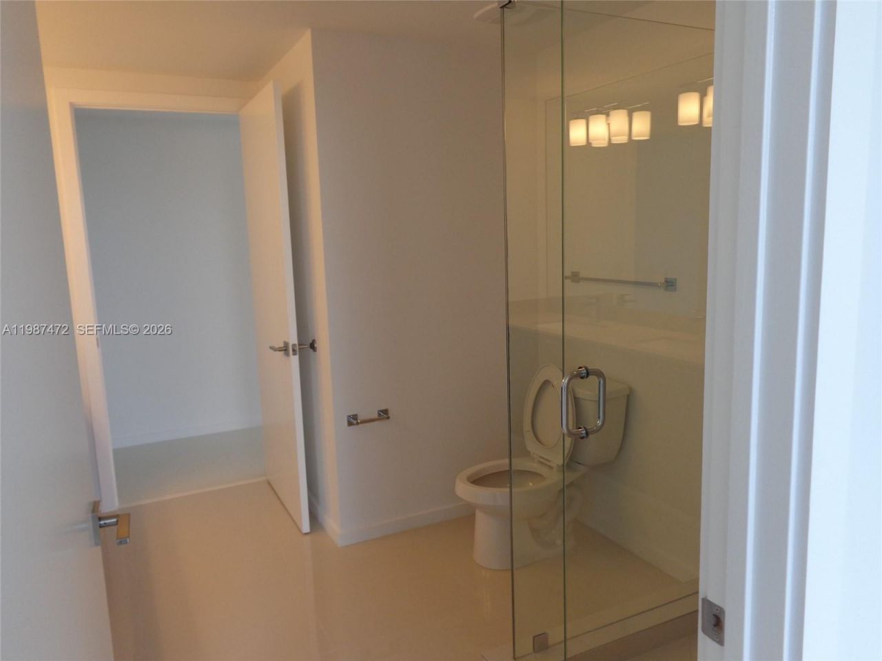 5300 Paseo Blvd , Unit 1114, Doral, FL 33166 Photo