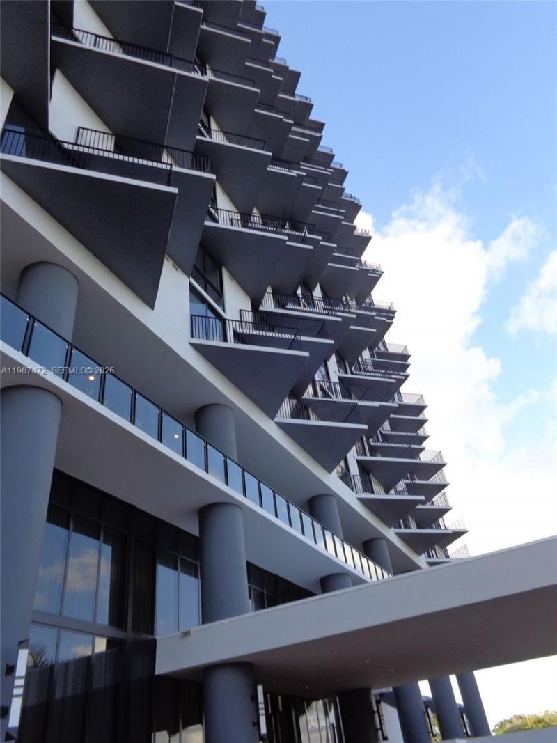 5300 Paseo Blvd , Unit 1114, Doral, FL 33166 Photo