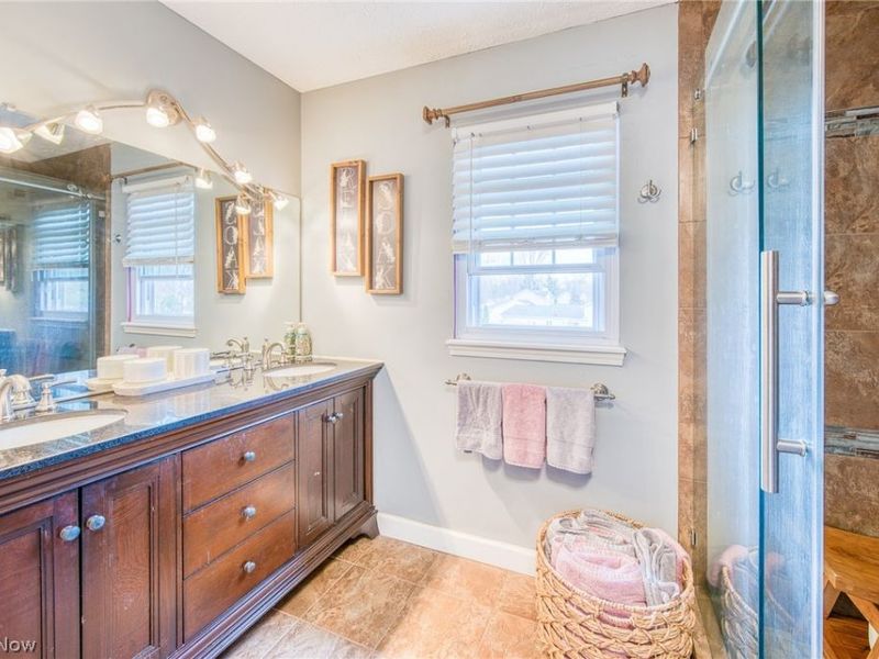 1215 Heatherstone Drive, Painesville Township, OH 44077 Photo 11