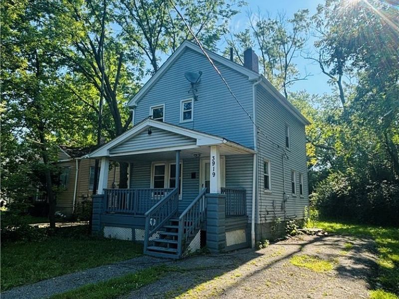 3919 E 99th Street, Cleveland, OH 44105 Photo 2
