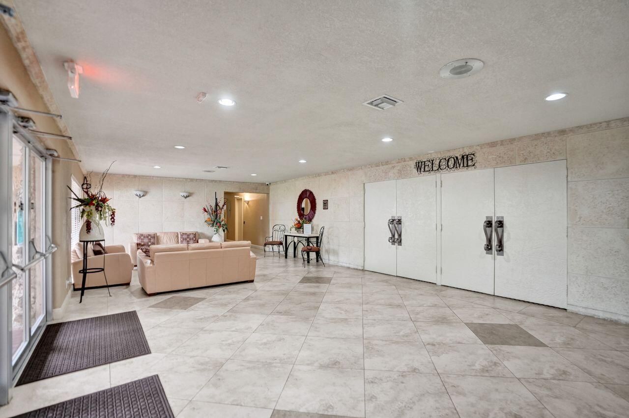 1020 Country Club Drive, Unit 104, Margate, FL 33063 Photo