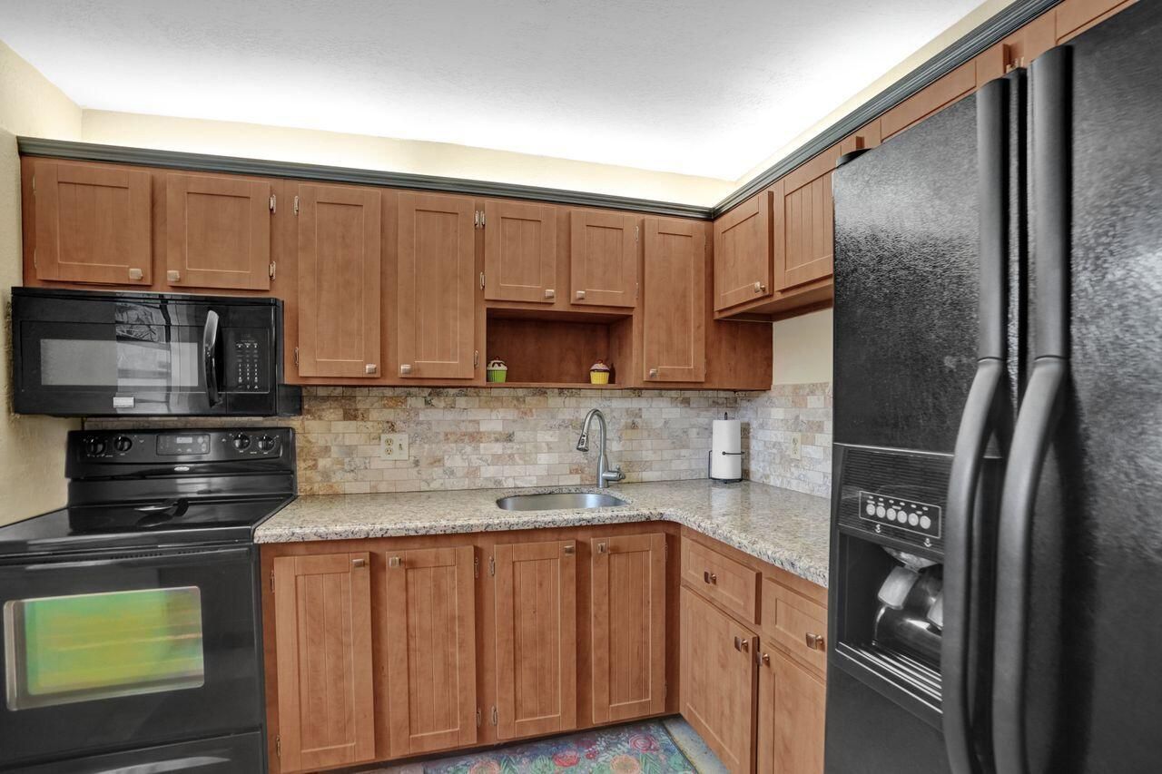 1020 Country Club Drive, Unit 104, Margate, FL 33063 Photo