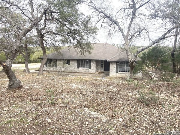 576 gallagher, Canyon Lake, TX 78133