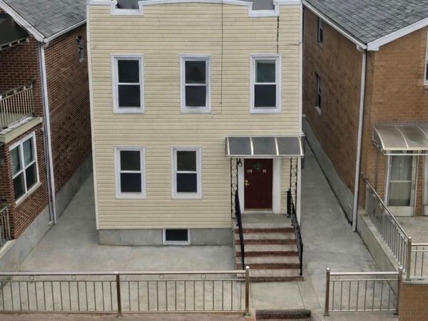 6734 52nd Avenue , Maspeth, NY 11378