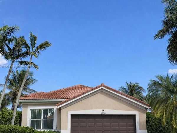 1920 Cedar Ct, Weston, FL 33327