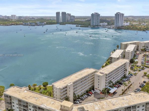 3020 Marcos Dr , Unit S106, Aventura, FL 33160