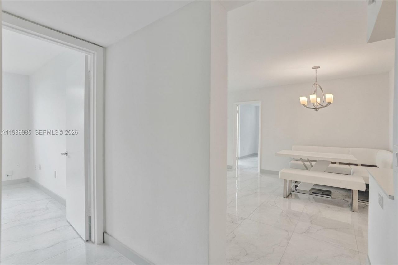 3020 Marcos Dr , Unit S106, Aventura, FL 33160 Photo