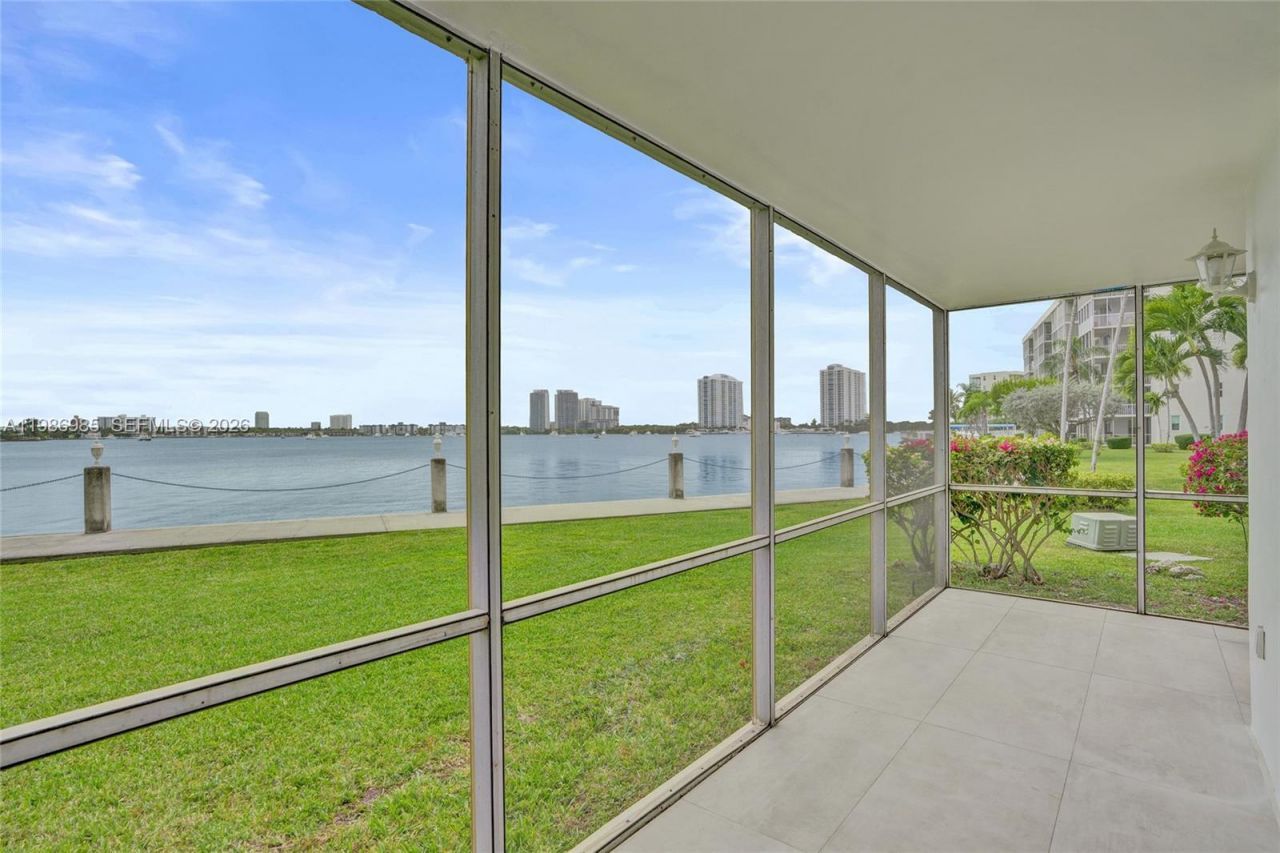 3020 Marcos Dr, Unit S106, Aventura, FL 33160 Photo