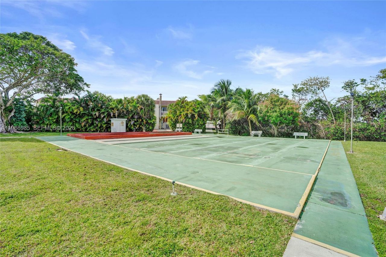 3020 Marcos Dr , Unit S106, Aventura, FL 33160 Photo