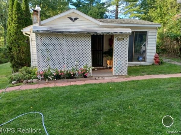 1721 Moffat Road, Addison Twp, MI 48367