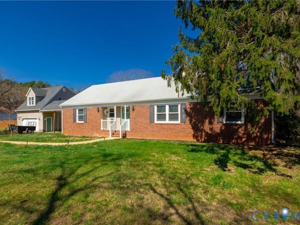 8710 N Five Forks Road, Amelia, VA 23002