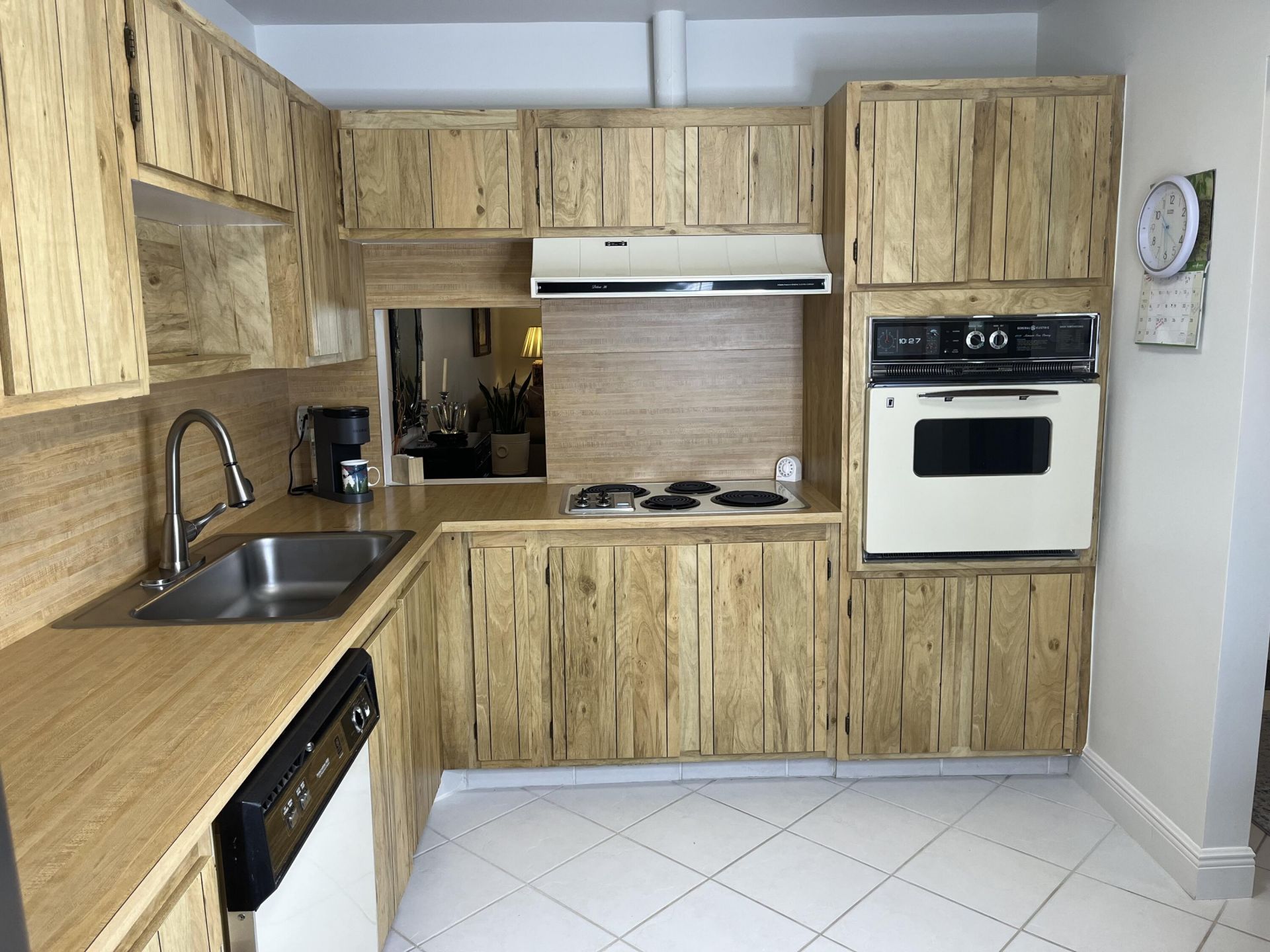 2638 Gately Drive E, Unit 112, West Palm Beach, FL 33415 Photo