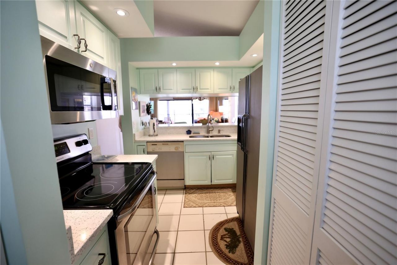 442 Bouchelle Drive, Unit 305, New Smyrna Beach, FL 32169 Photo