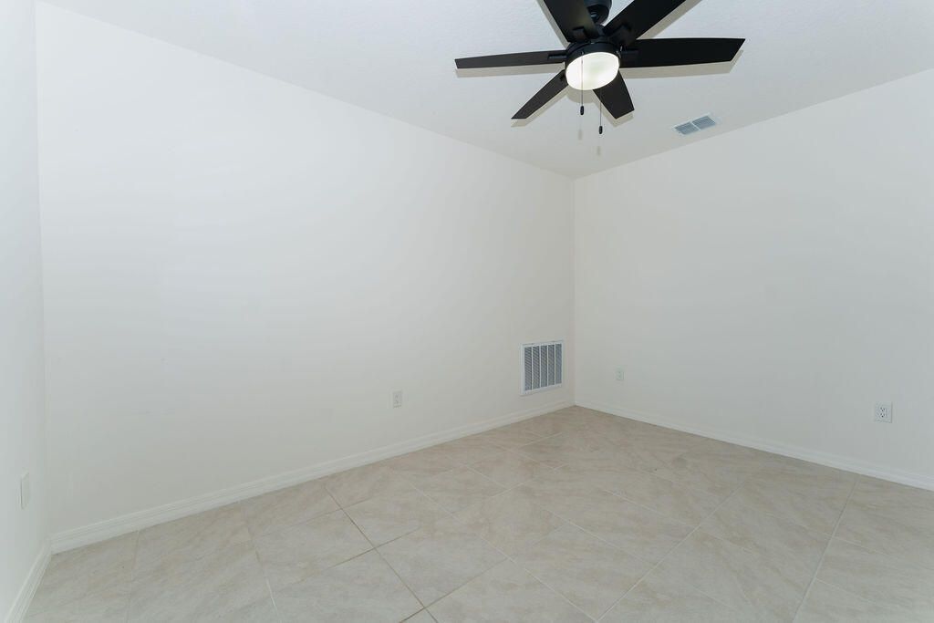 138 SW Carter Avenue, Port Saint Lucie, FL 34983 Photo