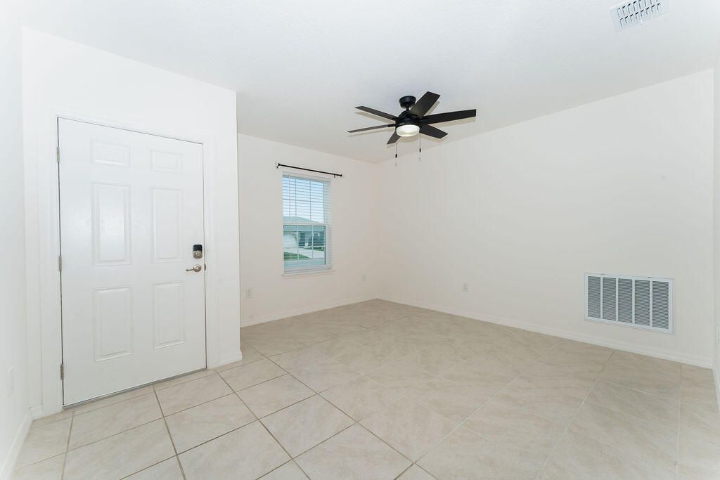 138 SW Carter Avenue, Port Saint Lucie, FL 34983 Photo