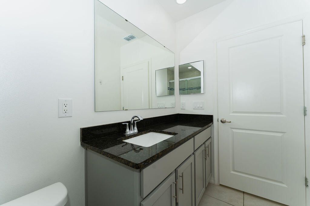 138 SW Carter Avenue, Port Saint Lucie, FL 34983 Photo