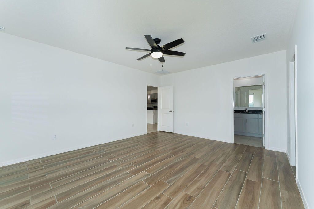 138 SW Carter Avenue, Port Saint Lucie, FL 34983 Photo