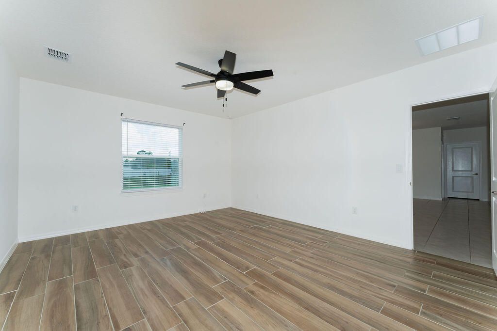 138 SW Carter Avenue, Port Saint Lucie, FL 34983 Photo