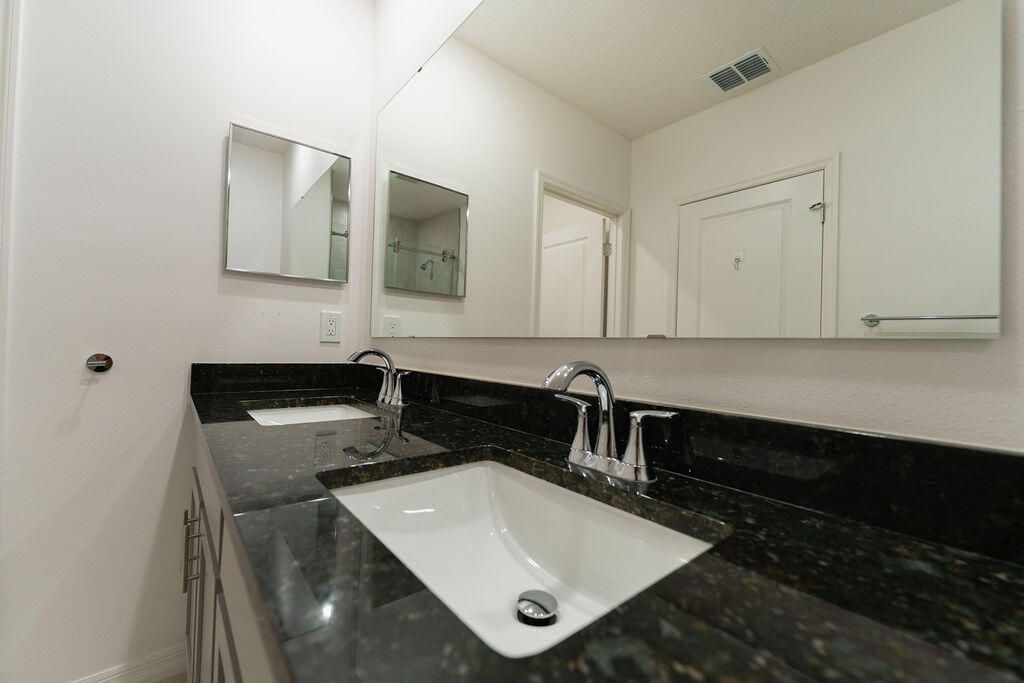 138 SW Carter Avenue, Port Saint Lucie, FL 34983 Photo