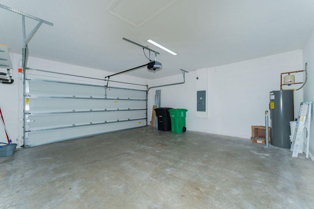 138 SW Carter Avenue, Port Saint Lucie, FL 34983 Photo