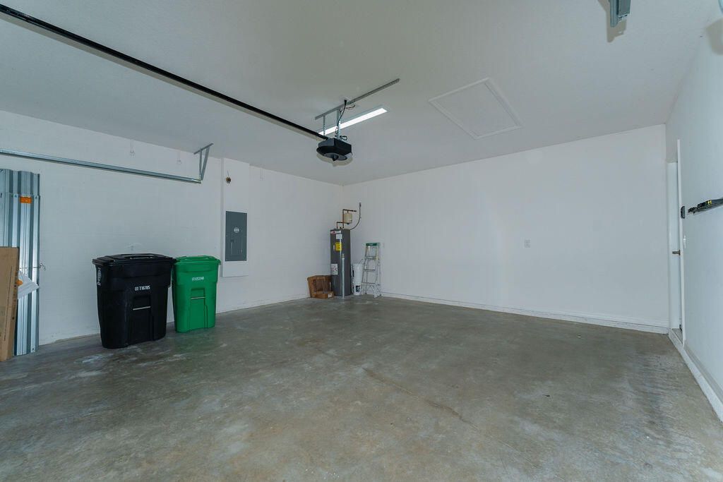 138 SW Carter Avenue, Port Saint Lucie, FL 34983 Photo