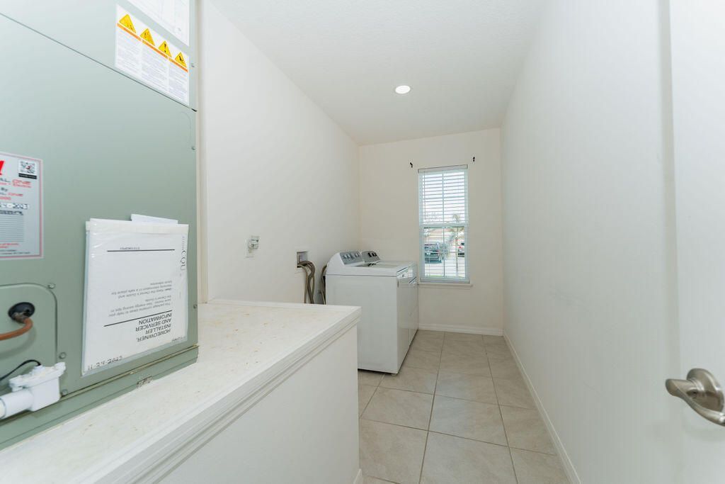 138 SW Carter Avenue, Port Saint Lucie, FL 34983 Photo