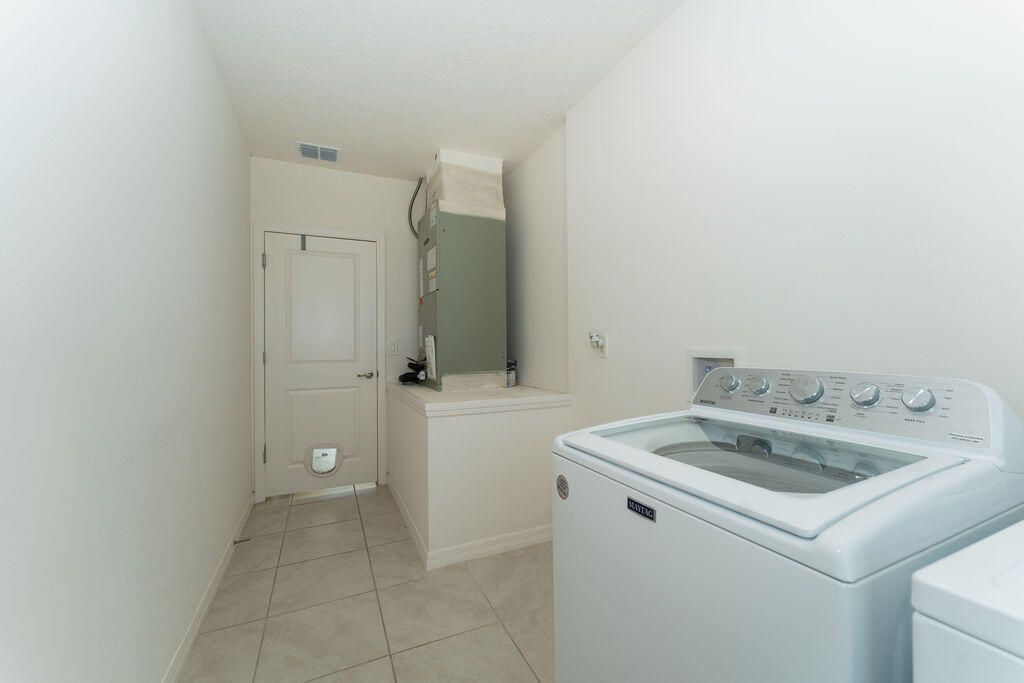 138 SW Carter Avenue, Port Saint Lucie, FL 34983 Photo