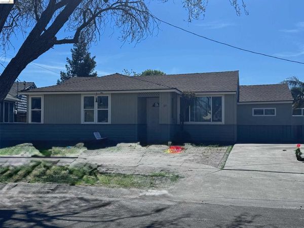 27 Robinson Ave, Pittsburg, CA 94565