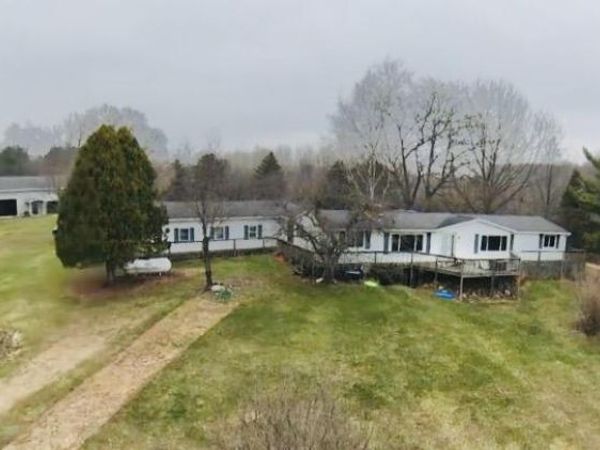 1306 Jack Henry Drive, Charlotte, MI 48813