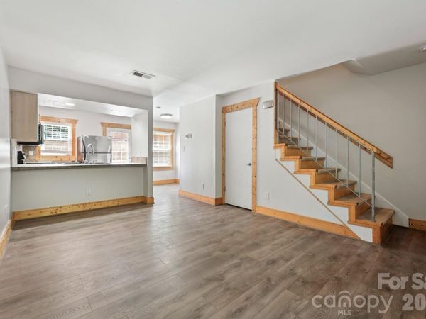 636 Chipley Avenue , Unit 6, Charlotte, NC 28205