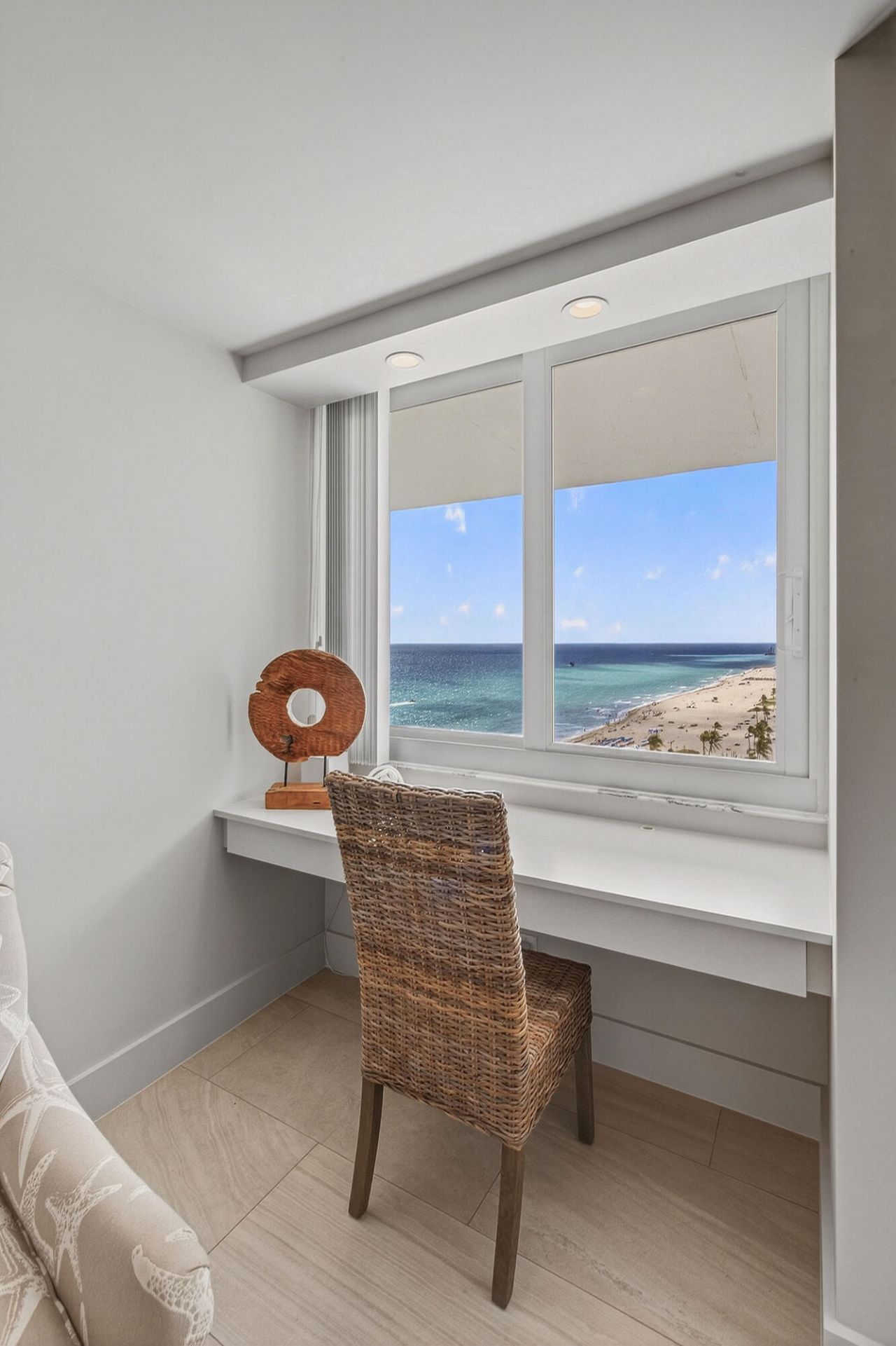 545 S Fort Lauderdale Beach Boulevard, Unit 1702, Fort Lauderdale, FL 33316 Photo