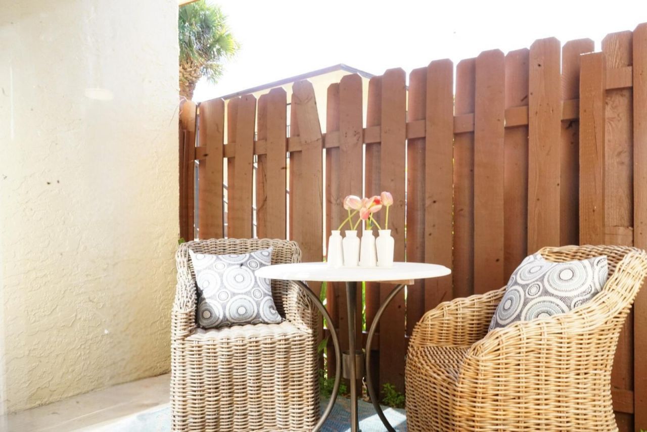 2050 Oleander Boulevard, Unit 11, Fort Pierce, FL 34950 Photo