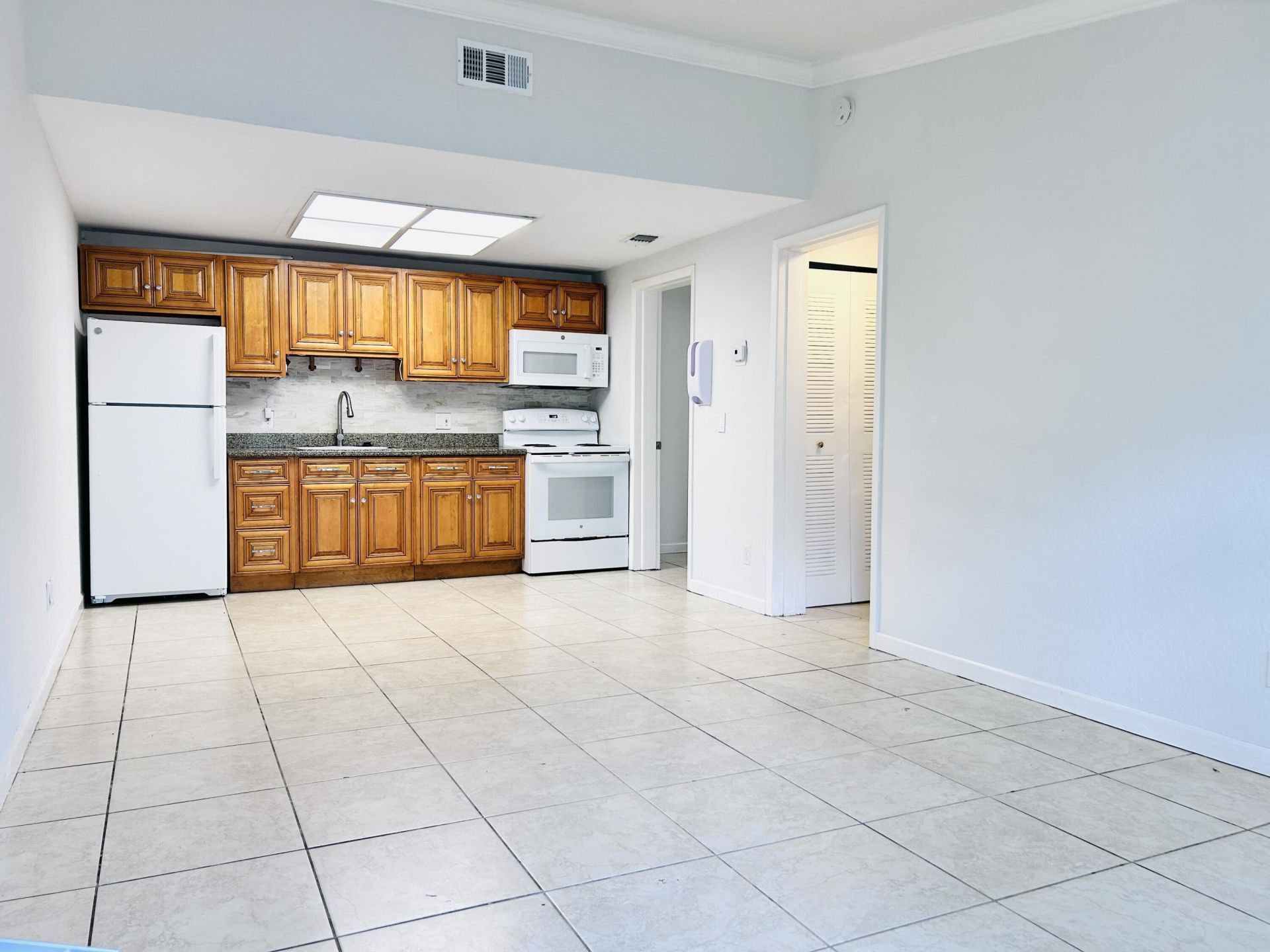 7168 Southgate Boulevard, Unit 7168, Tamarac, FL 33321 Photo