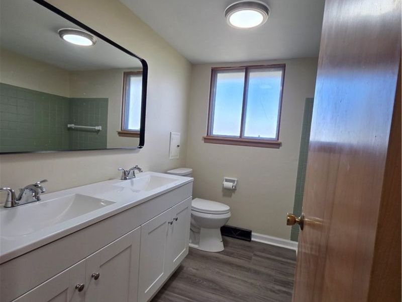 5933 Decker Road, North Olmsted, OH 44070 Photo 17