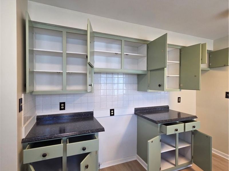 5933 Decker Road, North Olmsted, OH 44070 Photo 4