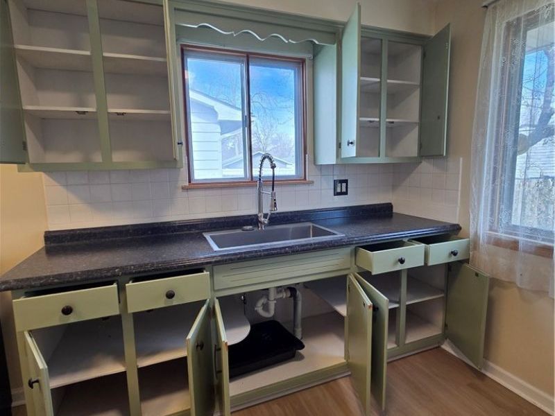 5933 Decker Road, North Olmsted, OH 44070 Photo 7