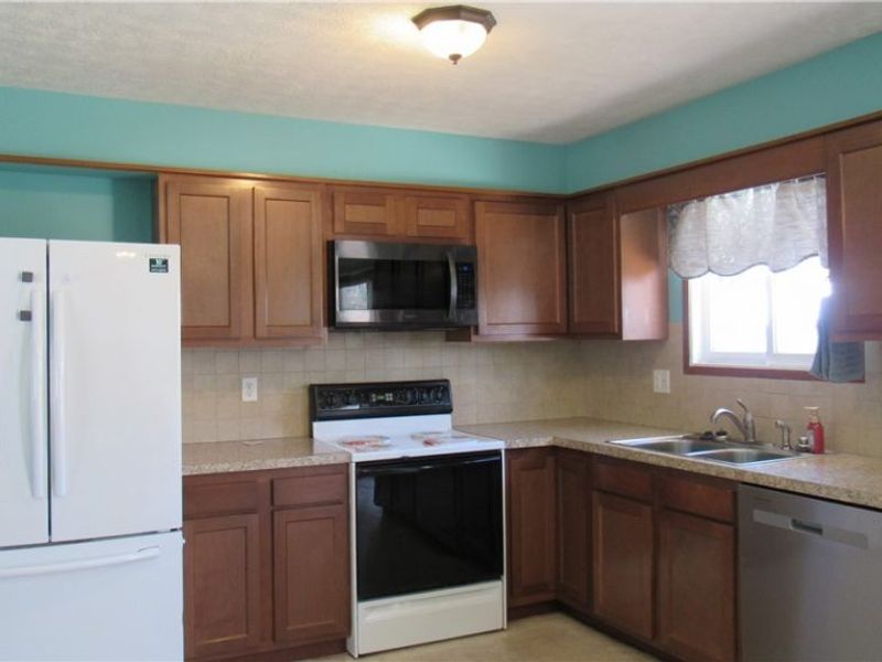 389 Riverview Street, Canal Fulton, OH 44614 Photo 19