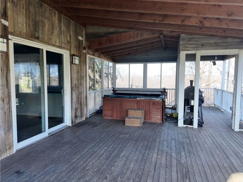 101 Pine Knoll Terrace , Saint Clairsville, OH 43950 Photo 16