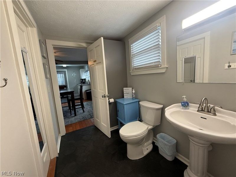 5022 Doctors Drive , Geneva, OH 44041 Photo 12