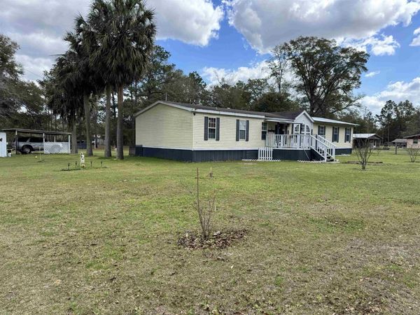 162 Fitzsimmons Street , Chattahoochee, FL 32324